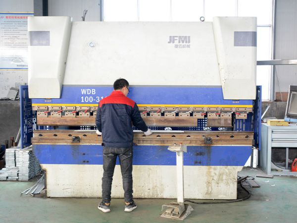 全自動數(shù)控折彎機